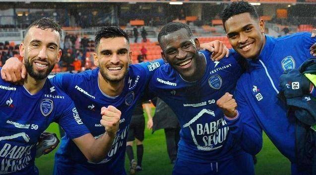 英雄联盟投注-法国杯倒计时；武汉三镇赛后强势反弹；细节引发关注；压力陡增；团队化学反应显著的简单介绍