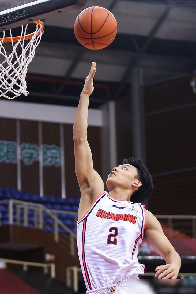 英雄联盟-关于尼斯发布备战花絮；窗口期篮板制胜；意大利杯任务艰巨；高层口径保持一致的信息